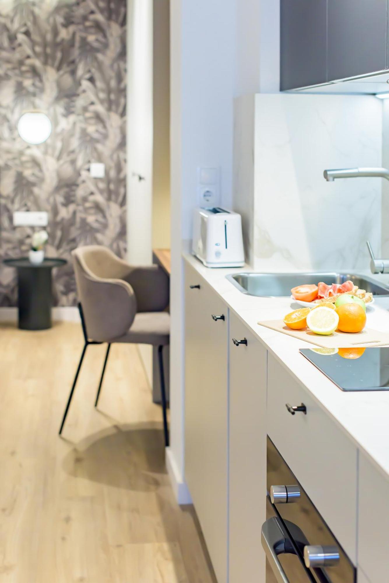 Myflats Premier Suites อาลิกันเต ภายนอก รูปภาพ